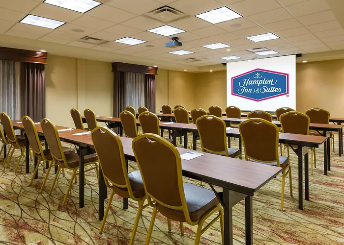 Hotel Hampton And At Grand Prairie