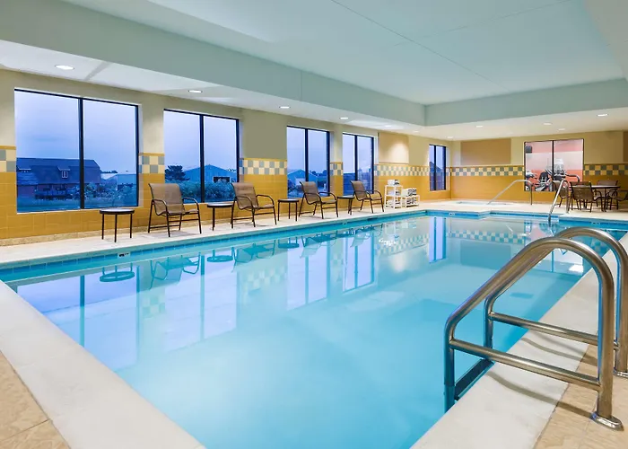 Hampton And At Grand Prairie Hotel 3*